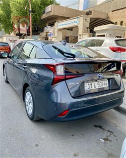 تويوتا بريوس